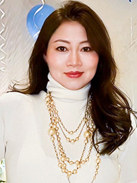 Asian single Qian from Shanghai, China
