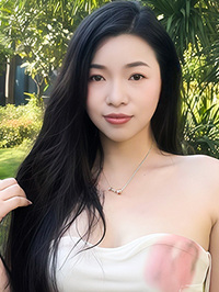 Asian single Hong from Wuhan, China