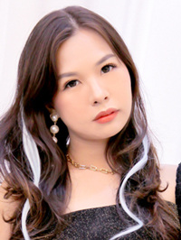 Asian woman Tuyet Ngoc Huong (Huong) from Ho Chi Minh City, Vietnam