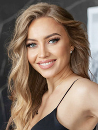 Ukrainian single Julia from Kyiv, Ukraine