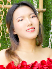 Asian woman Thi Bich Tram (Tram) from Ho Chi Minh City, Vietnam