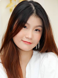 Asian woman Thi Tuyet Nhi (Nhi) from Ho Chi Minh City, Vietnam