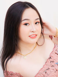 Asian woman Ngoc Yen (Yen) from Ho Chi Minh City, Vietnam
