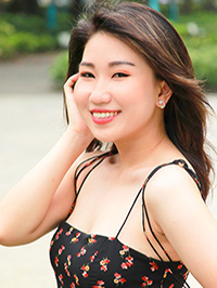 Asian woman Nguyen Phuong Thao (Thao) from Ho Chi Minh City, Vietnam