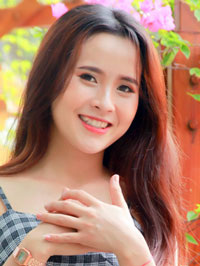 Asian woman Thi Thuy Linh (Linh) from Ho Chi Minh City, Vietnam