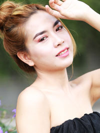Asian woman Thi Lan Huong (Huong) from Ho Chi Minh City, Vietnam