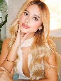 Latin single Paulina from Bogotá, Colombia