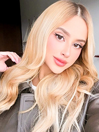 Latin single Paulina from Bogotá, Colombia