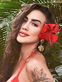 Latin single Luana from Belo Horizonte, Brazil