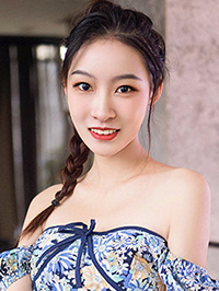 Asian woman Wanrong (Rong) from Hefei, China
