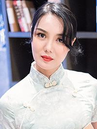 Asian woman Chunyan (Yan) from Handan, China