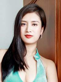 Asian woman Dandan (Dan) from Suzhou, China