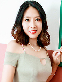 Asian woman Aimei (Mei) from Wenzhou, China