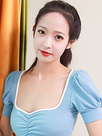 Asian woman Yuhang (Hang) from Yichuan, China