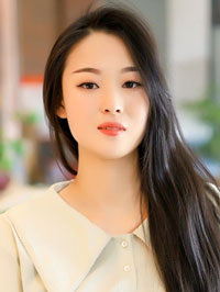 Asian woman Lulu (Lu) from Zhengzhou, China