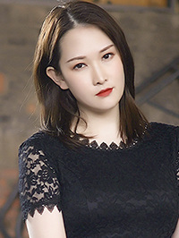 Asian woman Mengdie (Die) from Dengfeng, China