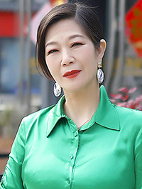 Asian woman Yali (Li) from Zhengzhou, China