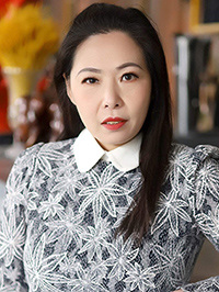 Asian woman Qiaohuan (Huan) from Zhengzhou, China