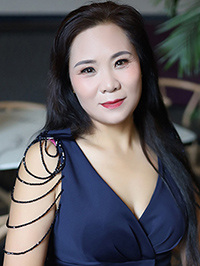 Asian woman Xiaolan (Lan) from Zhengzhou, China