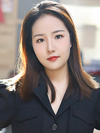 Asian woman Yaxi (Xi) from Zhengzhou, China
