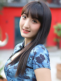 Asian woman Weiwei (Wei) from Handan, China