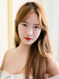 Asian woman Ruiyue (Yue) from Xiangyi, China