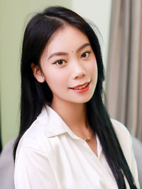 Asian woman Yuming (Ming) from Hejiang, China