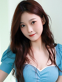 Asian woman Yimei (Mei) from Yibin, China