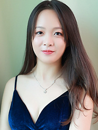 Asian woman Meilin (Lin) from Chengdu, China