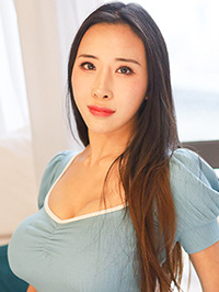 Asian single Zhihui (Hui) from Suining, China
