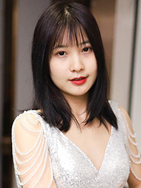 Asian woman Shuang (Shuang) from Guang'an, China
