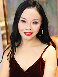 Asian woman Mei (Mei) from Chengdu, China
