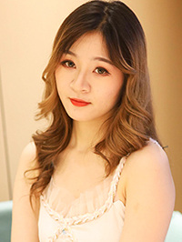 Asian woman Jia (Jia) from Chengdu, China