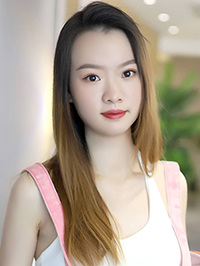 Asian woman Shu (Shu) from Chengdu, China