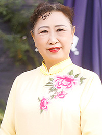 Asian single Baoling (Ling) from Zhengzhou, China