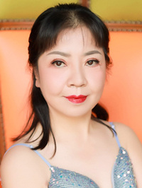 Asian woman Jing (Jing) from Zhengzhou, China