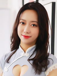Asian woman Xiang (Xiang) from Chongqing, China
