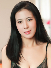 Asian woman Qin (Qin) from Chongqing, China