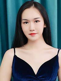 Asian woman Yanyu (Yu) from Chengdu, China