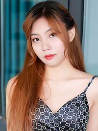 Asian woman Xirong (Rong) from Chongqing, China