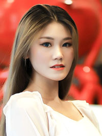 Asian woman Miaomiao (Miao) from Zhengzhou, China