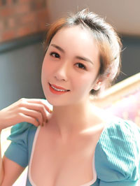 Asian woman Qingjun (Jun) from Zhengzhou, China