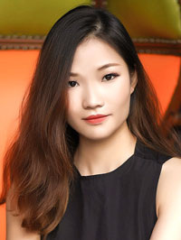 Asian woman Shuqin (Qin) from Zhengzhou, China