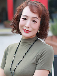Asian woman Yali (Li) from Zhengzhou, China