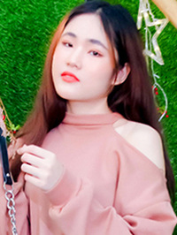 Asian woman Thi Huong Duyen (Duyen) from Ho Chi Minh City, Vietnam
