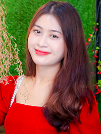 Asian woman Thi Thu Uyen (Uyen) from Ho Chi Minh City, Vietnam