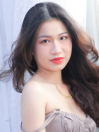 Asian woman Thi Hong Han (Han) from Ho Chi Minh City, Vietnam