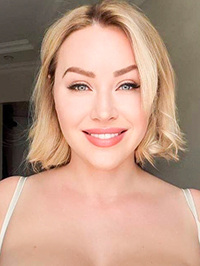 Ukrainian single Yuliia from Kyiv, Ukraine