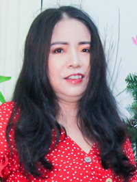 Asian woman Thi Le (Le) from Ho Chi Minh City, Vietnam