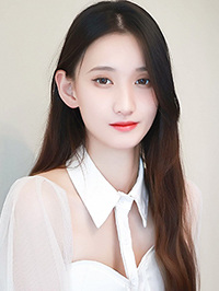 Asian woman Ruiyao (Yao) from Xuzhou, China